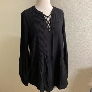 Old Navy Lightweight Cross String Pleats Button‎ Wrist Shirt